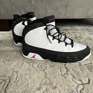 Air Jordan Retro 9